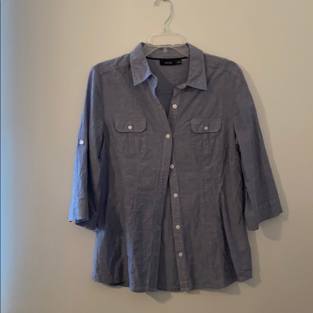 Apt 9 button down